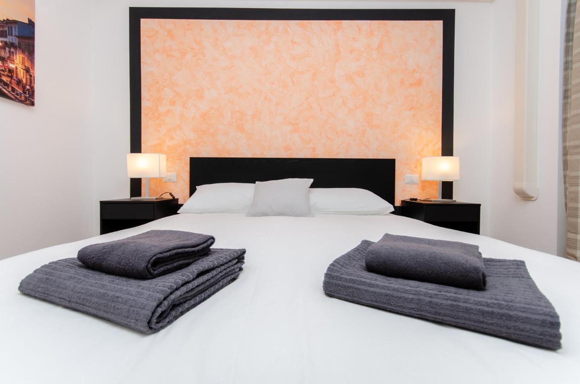 Orange Milan